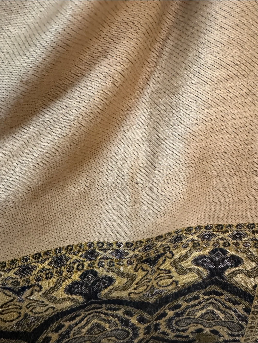 100% Pashmina Black and Gold Paisley Woven Scarf
